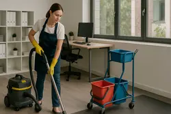 Регулярная уборка офиса фото1